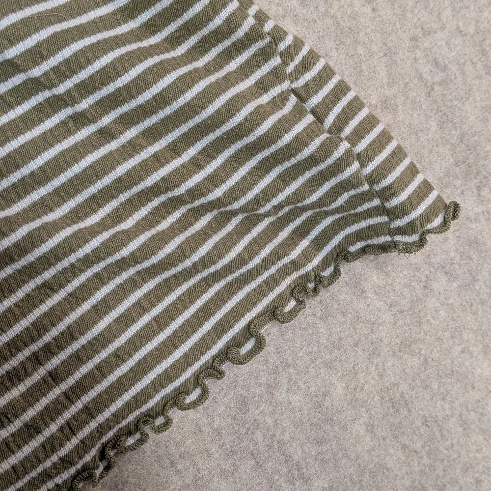 American Eagle Olive Green And White Striped Cropped Top Women's Size XL
